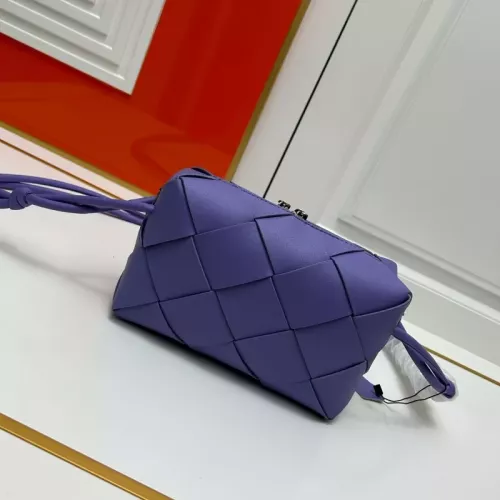 Bottega Veneta BV AAA Quality Messenger Bags For Women #1363646 $96.00 USD, Wholesale Replica Bottega Veneta BV AAA Quality Messenger Bags