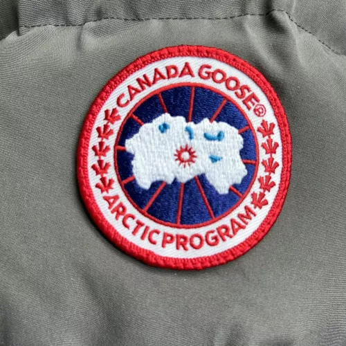 Replica Canada Goose Down Feather Coat Long Sleeved For Men #1366610 $160.00 USD for Wholesale