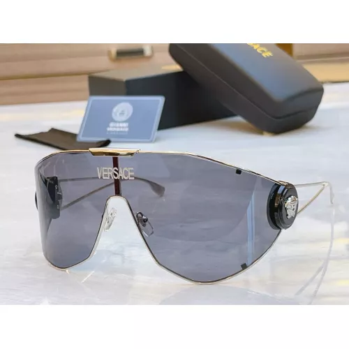 Versace AAA Quality Sunglasses #1366801 $64.00 USD, Wholesale Replica Versace AAA Quality Sunglasses