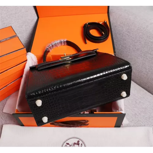 Replica Hermes AAA Quality Handbags #1368521 $98.00 USD for Wholesale