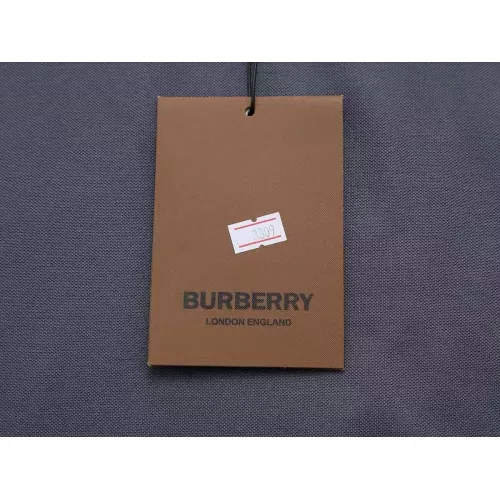 Replica Burberry T-Shirts Short Sleeved For Men #1370356 $32.00 USD for Wholesale