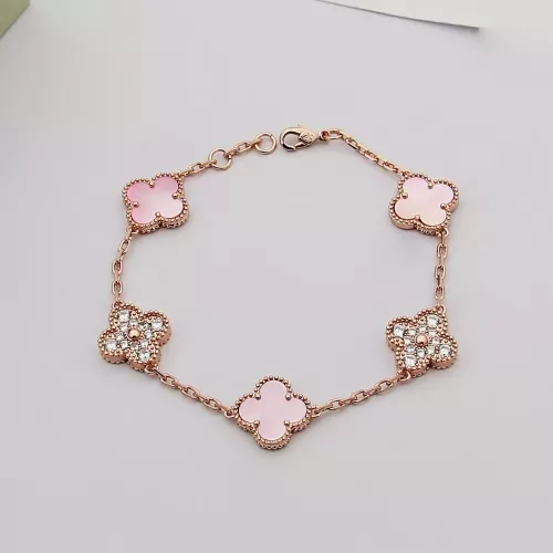 Van Cleef &amp; Arpels Bracelets For Women #1371303 $29.00 USD, Wholesale Replica Van Cleef &amp; Arpels Bracelets