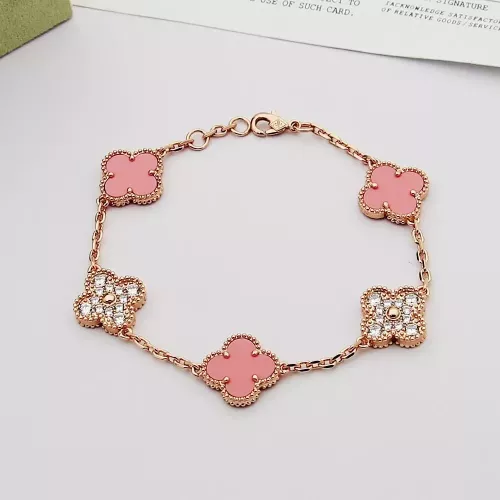 Van Cleef &amp; Arpels Bracelets For Women #1371306 $29.00 USD, Wholesale Replica Van Cleef &amp; Arpels Bracelets