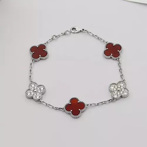 Van Cleef &amp; Arpels Bracelets For Women #1371308 $29.00 USD, Wholesale Replica Van Cleef &amp; Arpels Bracelets