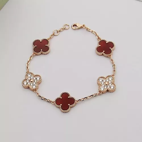 Van Cleef &amp; Arpels Bracelets For Women #1371309 $29.00 USD, Wholesale Replica Van Cleef &amp; Arpels Bracelets