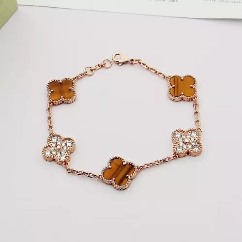 Van Cleef &amp; Arpels Bracelets For Women #1371312 $29.00 USD, Wholesale Replica Van Cleef &amp; Arpels Bracelets