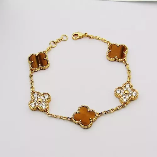 Van Cleef &amp; Arpels Bracelets For Women #1371313 $29.00 USD, Wholesale Replica Van Cleef &amp; Arpels Bracelets