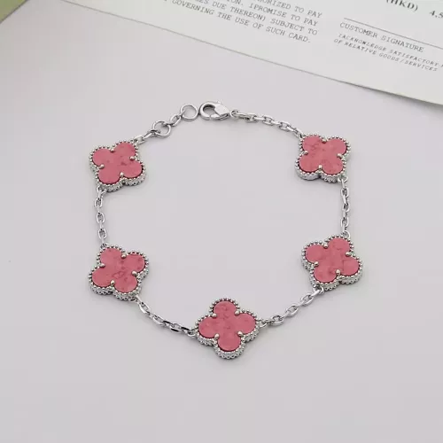 Van Cleef &amp; Arpels Bracelets For Women #1371373 $29.00 USD, Wholesale Replica Van Cleef &amp; Arpels Bracelets