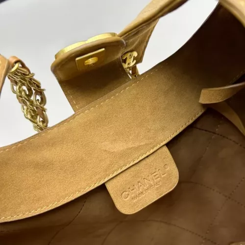 Replica Chanel AAA Quality Shoulder Bags For Women #1371934 $76.00 USD for Wholesale