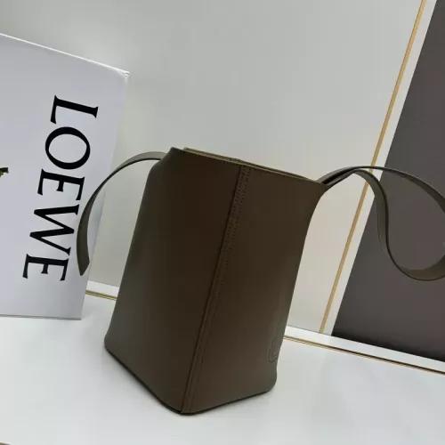 LOEWE AAA Quality Shoulder Bags For Women #1372259 $172.00 USD, Wholesale Replica LOEWE AAA Quality Shoulder Bags
