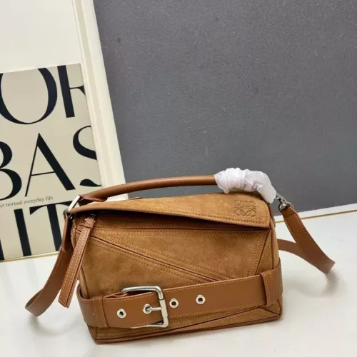 LOEWE AAA Quality Messenger Bags For Women #1372501 $102.00 USD, Wholesale Replica LOEWE AAA Quality Messenger Bags