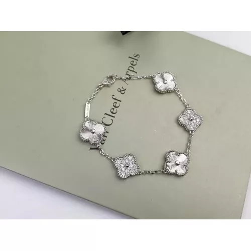 Van Cleef &amp; Arpels Bracelets For Women #1373140 $34.00 USD, Wholesale Replica Van Cleef &amp; Arpels Bracelets