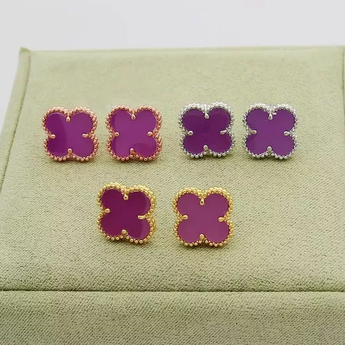 Replica Van Cleef & Arpels Earrings For Women #1378598 $25.00 USD for Wholesale