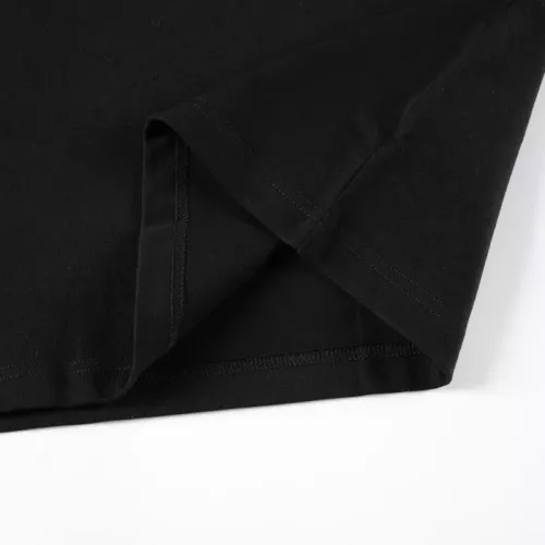 Replica Louis Vuitton LV T-Shirts Short Sleeved For Unisex #1379584 $42.00 USD for Wholesale