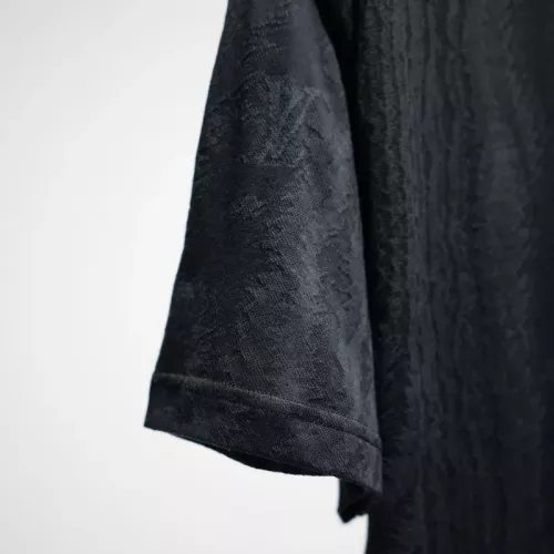 Replica Louis Vuitton LV T-Shirts Short Sleeved For Unisex #1379589 $45.00 USD for Wholesale