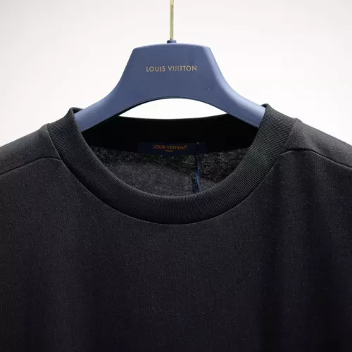 Replica Louis Vuitton LV T-Shirts Short Sleeved For Unisex #1379593 $45.00 USD for Wholesale