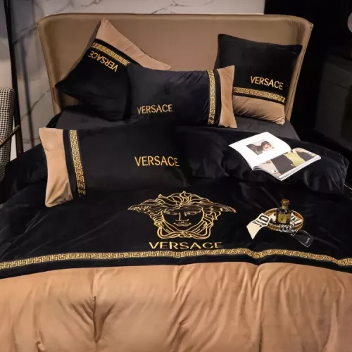 Versace Bedding #1380539 $140.00 USD, Wholesale Replica Versace Bedding