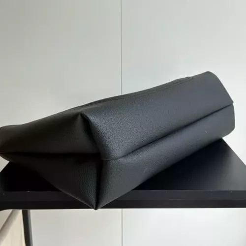 Replica Gucci AAA Quality Handbags For Women #1382152 $92.00 USD for Wholesale