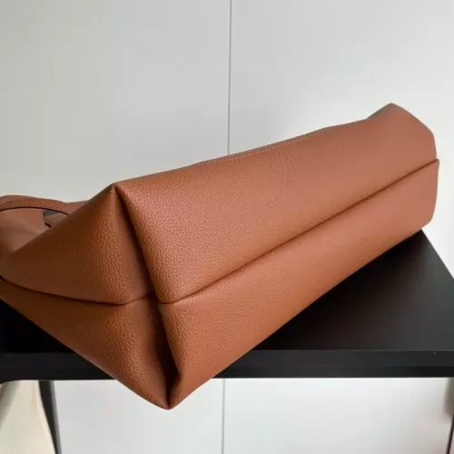 Replica Gucci AAA Quality Handbags For Women #1382155 $92.00 USD for Wholesale