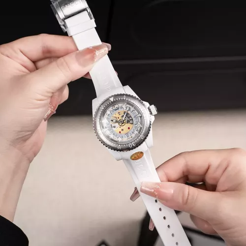 Replica Gucci AAA Quality Watches #1382885 $247.93 USD for Wholesale