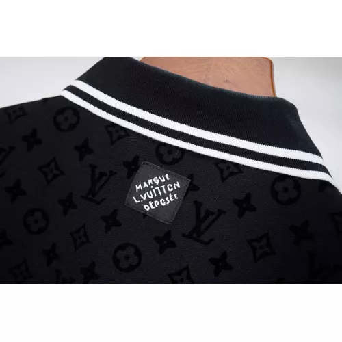 Replica Louis Vuitton LV T-Shirts Short Sleeved For Men #1383833 $42.00 USD for Wholesale