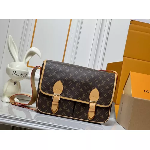 Louis Vuitton AAA Quality Messenger Bags For Unisex #1384307 $72.00 USD, Wholesale Replica Louis Vuitton AAA Quality Messenger Bags