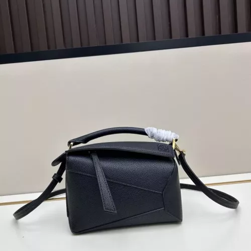 LOEWE AAA Quality Messenger Bags For Women #1385656 $122.00 USD, Wholesale Replica LOEWE AAA Quality Messenger Bags