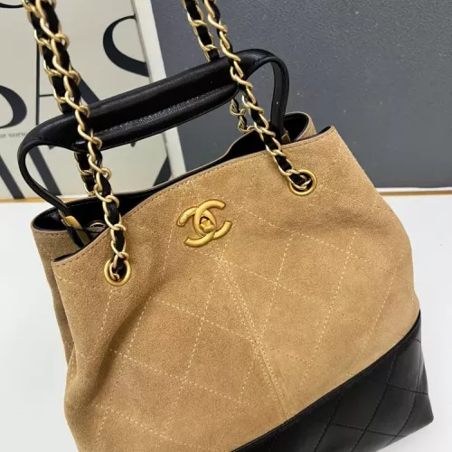 Replica Chanel AAA Quality Shoulder Bags For Women #1386886 $112.00 USD for Wholesale