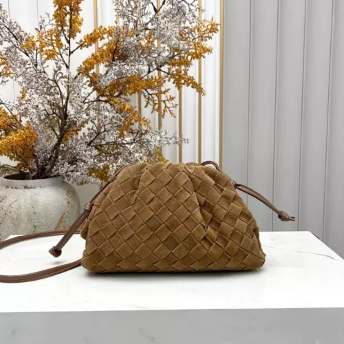 Bottega Veneta BV AAA Quality Messenger Bags For Women #1388013 $100.00 USD, Wholesale Replica Bottega Veneta BV AAA Quality Messenger Bags