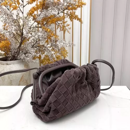 Replica Bottega Veneta BV AAA Quality Messenger Bags For Women #1388016 $100.00 USD for Wholesale