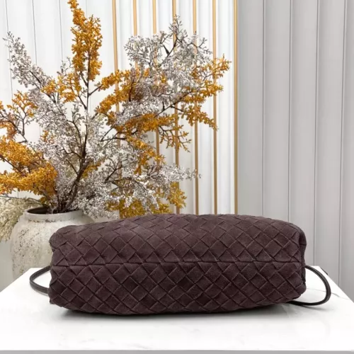 Replica Bottega Veneta BV AAA Quality Messenger Bags For Women #1388017 $112.00 USD for Wholesale