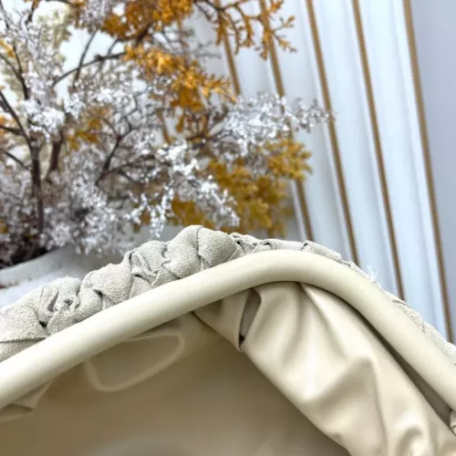 Replica Bottega Veneta BV AAA Quality Messenger Bags For Women #1388032 $112.00 USD for Wholesale