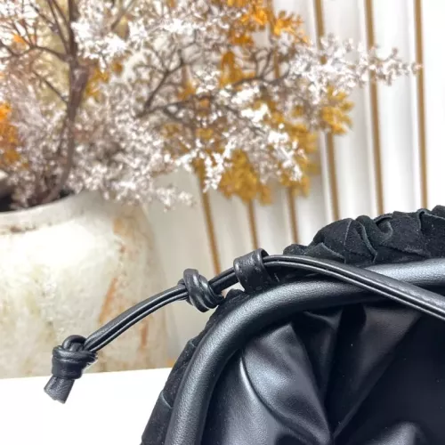 Replica Bottega Veneta BV AAA Quality Messenger Bags For Women #1388036 $112.00 USD for Wholesale