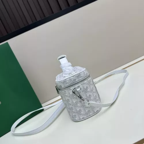 Replica Goyard AAA Quality Cosmetic Pouches For Women #1388316 $72.00 USD for Wholesale