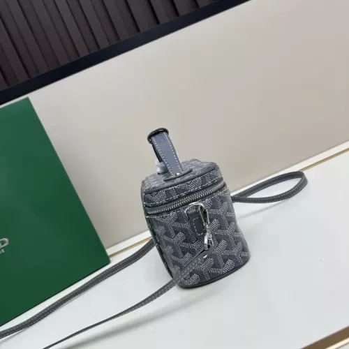 Replica Goyard AAA Quality Cosmetic Pouches For Women #1388319 $72.00 USD for Wholesale