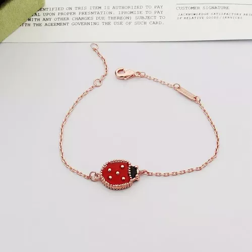 Van Cleef &amp; Arpels Bracelets For Women #1389444 $25.00 USD, Wholesale Replica Van Cleef &amp; Arpels Bracelets