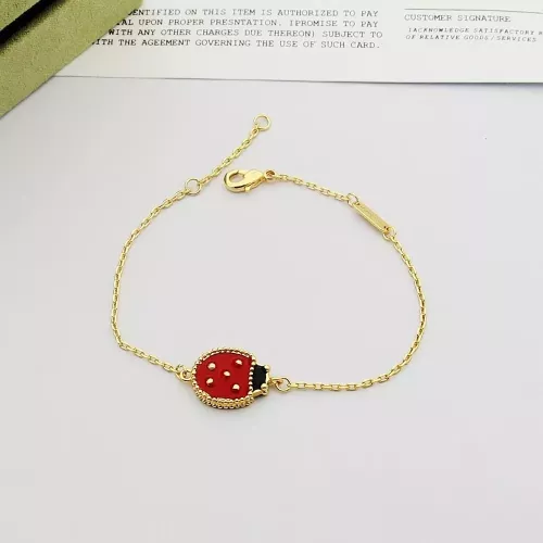 Van Cleef &amp; Arpels Bracelets For Women #1389445 $25.00 USD, Wholesale Replica Van Cleef &amp; Arpels Bracelets