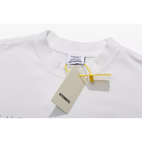 Replica VETEMENTS T-Shirts Short Sleeved For Unisex #1390274 $36.00 USD for Wholesale
