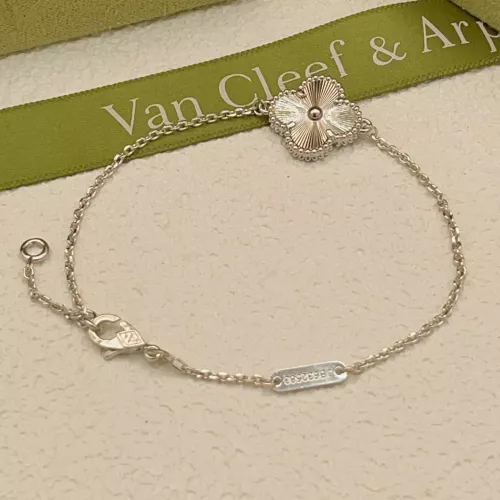 Replica Van Cleef & Arpels Bracelets For Women #1390347 $25.00 USD for Wholesale
