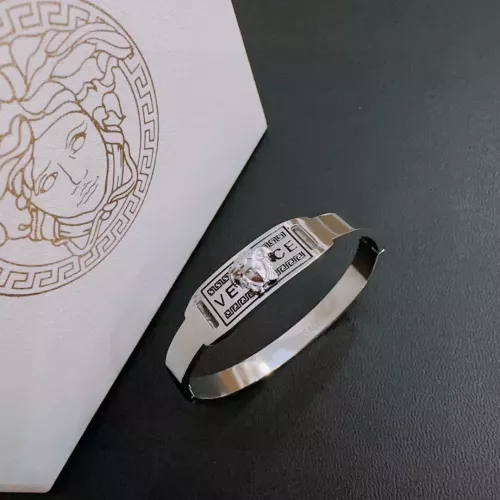 Versace Bracelets #1390380 $42.00 USD, Wholesale Replica Versace Bracelets