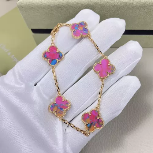 Van Cleef &amp; Arpels Bracelets For Women #1390406 $36.00 USD, Wholesale Replica Van Cleef &amp; Arpels Bracelets