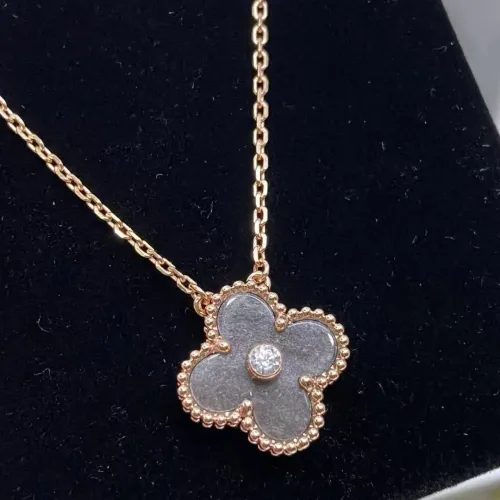 Van Cleef &amp; Arpels Necklaces For Women #1390699 $42.00 USD, Wholesale Replica Van Cleef &amp; Arpels Necklaces