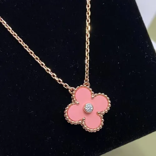 Van Cleef &amp; Arpels Necklaces For Women #1390711 $42.00 USD, Wholesale Replica Van Cleef &amp; Arpels Necklaces