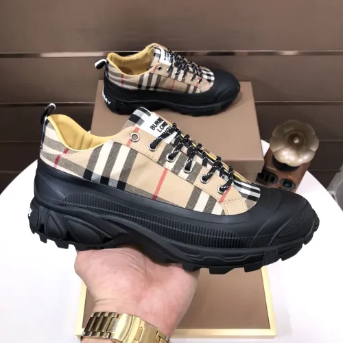 Replica Burberry Casual Shoes For Men #1391968 $115.00 USD for Wholesale