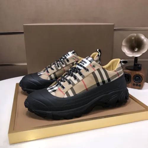 Replica Burberry Casual Shoes For Men #1391968 $115.00 USD for Wholesale