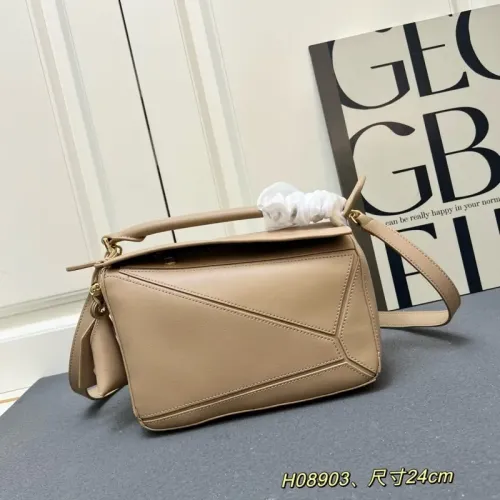 LOEWE AAA Quality Messenger Bags For Women #1392165 $108.00 USD, Wholesale Replica LOEWE AAA Quality Messenger Bags