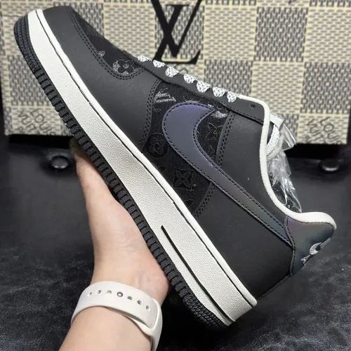 Replica Louis Vuitton Casual Shoes For Men #1392322 $102.00 USD for Wholesale
