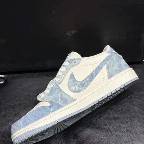 Replica Air Jordan 1 I For Women #1392325 $108.00 USD for Wholesale