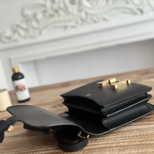 Replica Hermes AAA Quality Messenger Bags For Women #1392449 $96.00 USD for Wholesale