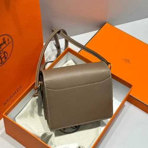 Replica Hermes AAA Quality Messenger Bags For Women #1392472 $98.00 USD for Wholesale